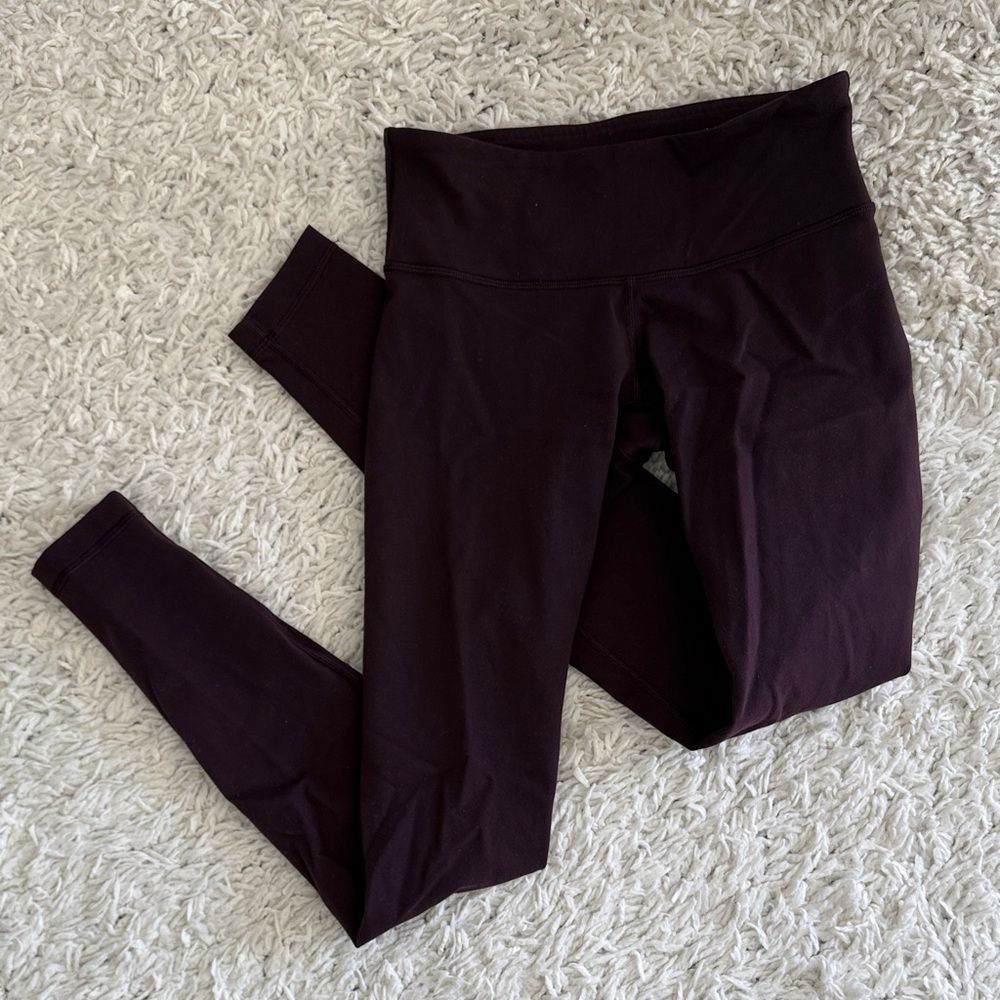 28 inch Lululemon Wunder Under